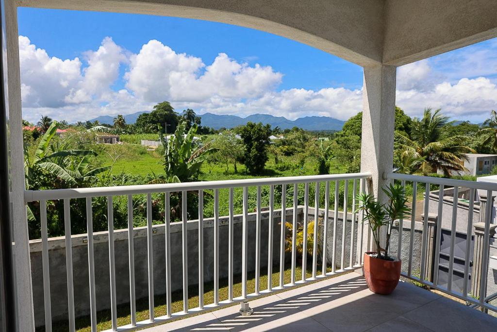 Villa Lanais Baie-Mahault Extérieur photo
